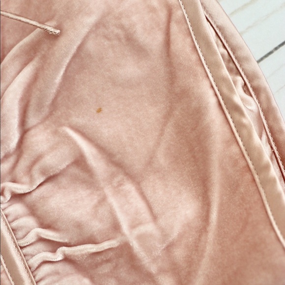 Banana Republic pink short sleeve velvet blazer - Picture 3 of 4